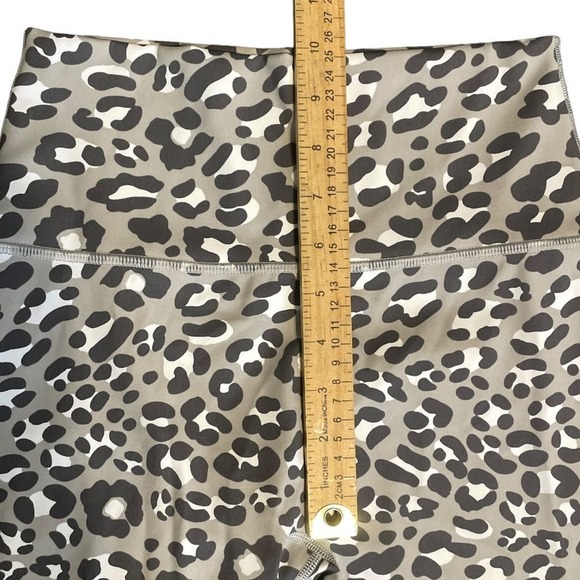 Aerie OFFLINE NWOT Goals High Waisted Leopard Leggings Size M - Picture 8 of 10
